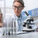 Mennyit keres egy általános laboráns?