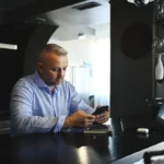 Mennyit keres egy bárvezető?