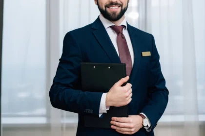 HR-es mennyit keres?