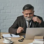 Mennyit keres egy drámaíró?